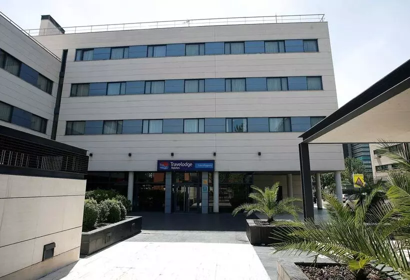 هتل Travelodge Torrelaguna