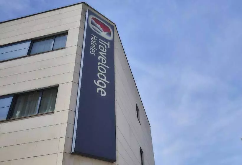هتل Travelodge Torrelaguna