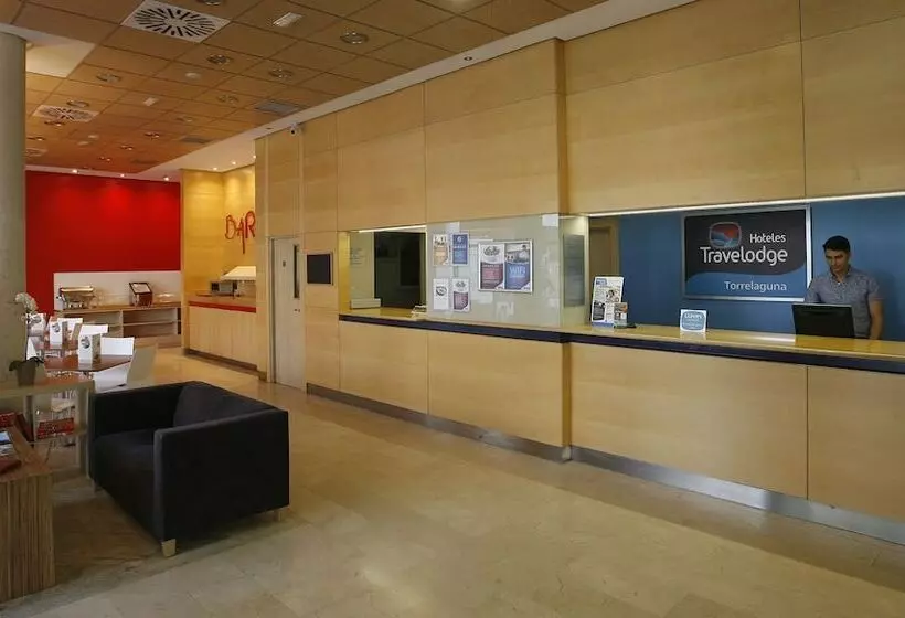 هتل Travelodge Torrelaguna