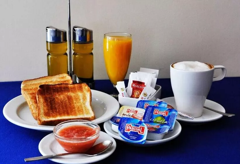 هتل Travelodge Torrelaguna