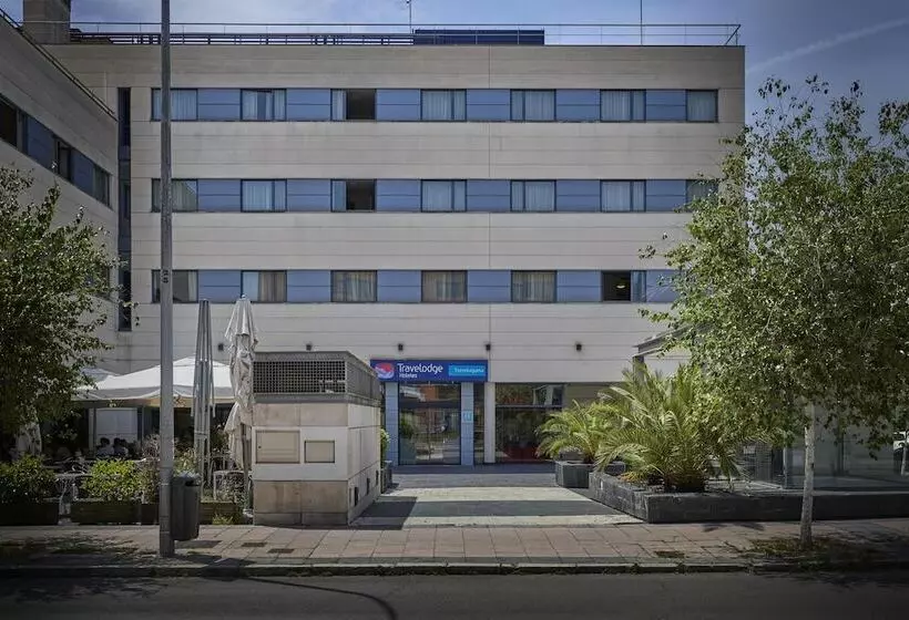 هتل Travelodge Torrelaguna