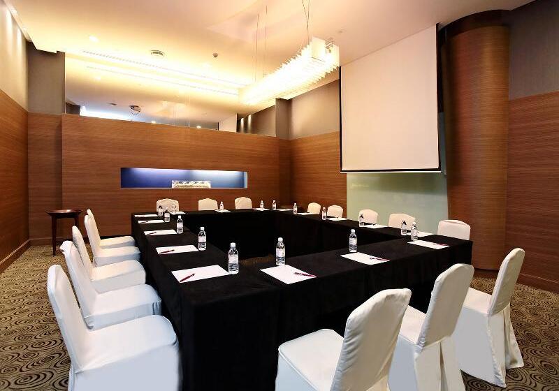 Village Hotel Changi By Far East Hospitality