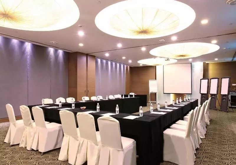 Village Hotel Changi By Far East Hospitality