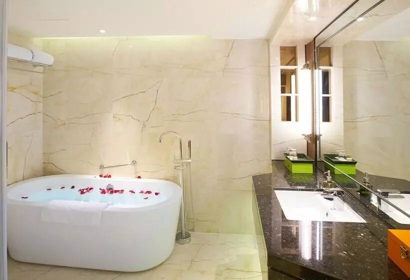 酒店 Xiamen Airlines Lakeside