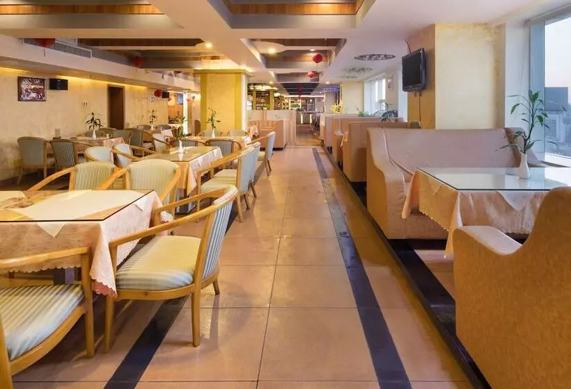 Отель Xinyuan Hot Spring