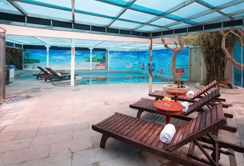 Отель Xinyuan Hot Spring