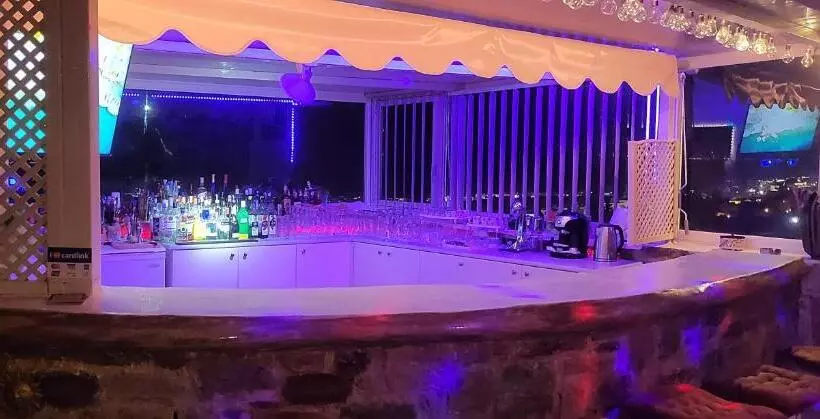 Korifi Apts & Std Adults Only