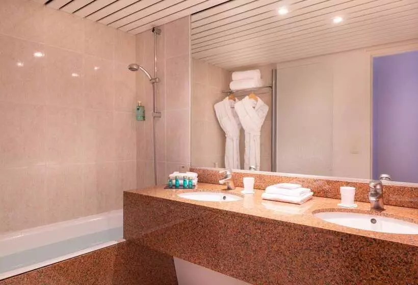 호텔 Le M & Spa Bordeaux Aéroport By Hôtels & Préférence