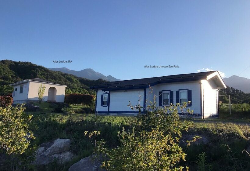 Отель Alps Lodge