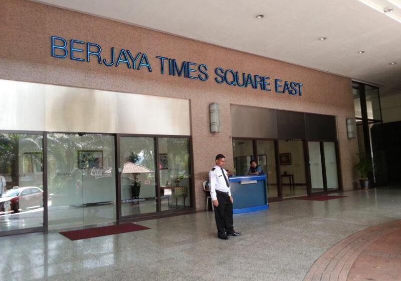 Hotel Empire Suite @ Times Square