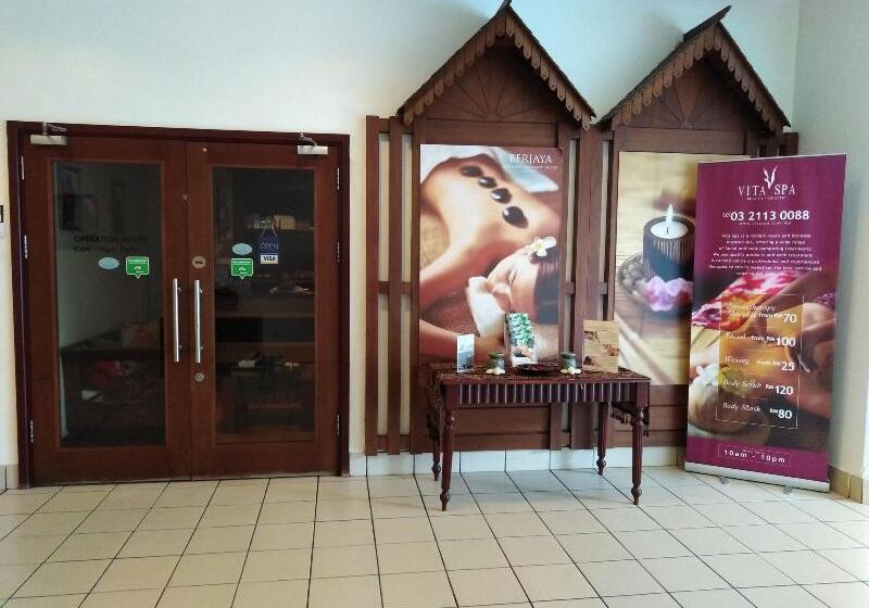 Hotel Empire Suite @ Times Square