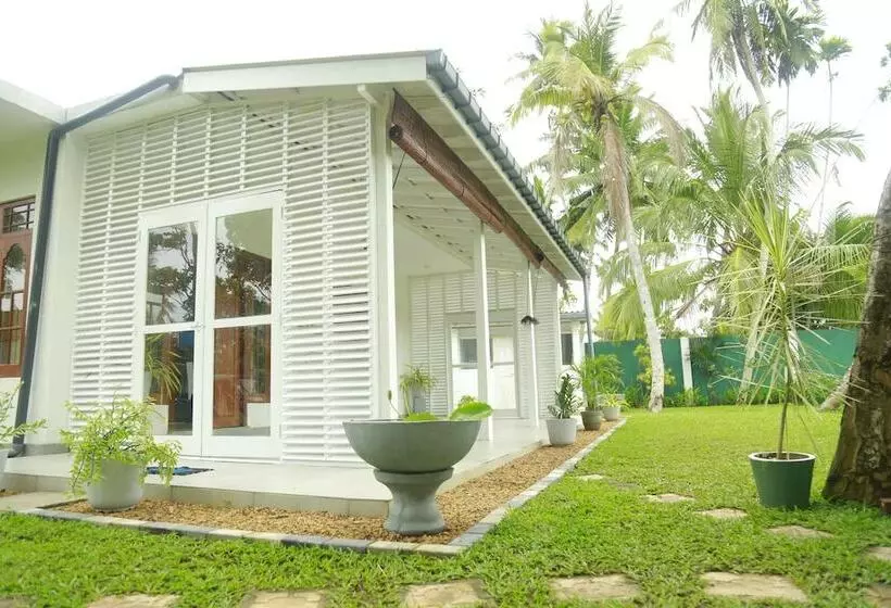 Majatalo Villa A.sms