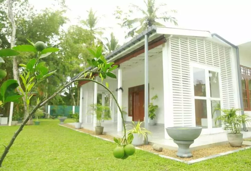 Majatalo Villa A.sms