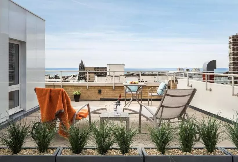 Q Square By Supercity Aparthotels