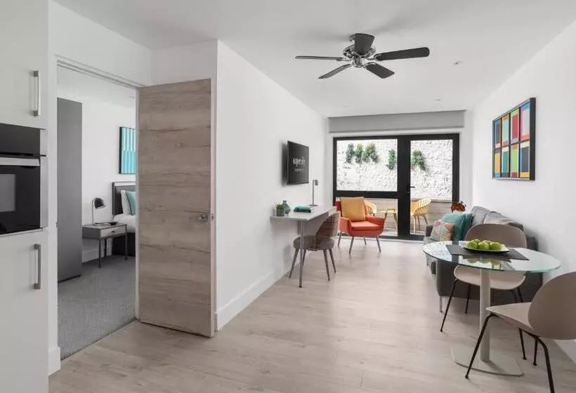 Q Square By Supercity Aparthotels