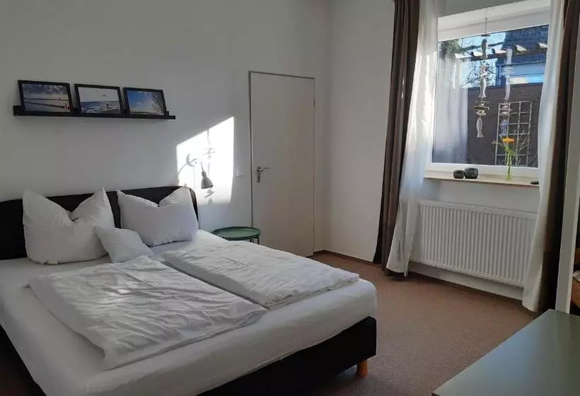 ユースホステル Bed & Kitchen