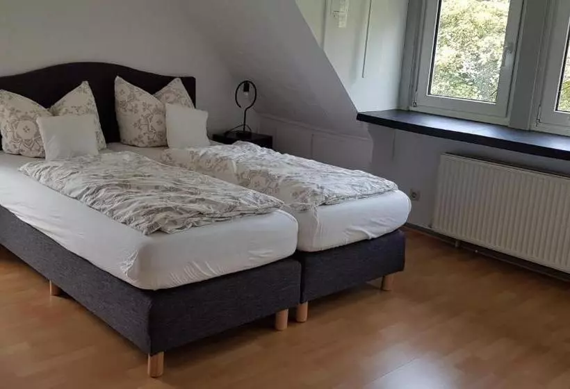 ユースホステル Bed & Kitchen