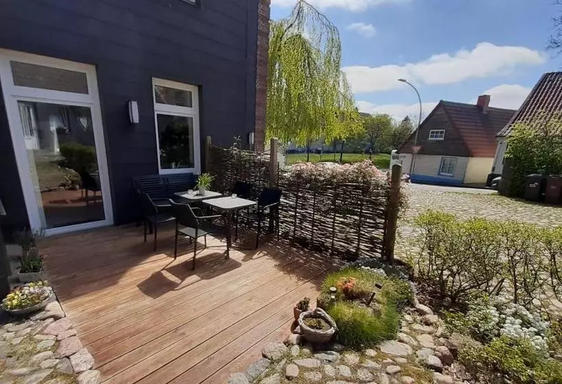 ユースホステル Bed & Kitchen