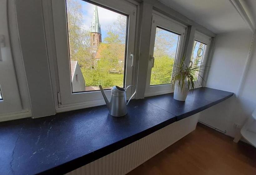 Hostel Bed & Kitchen