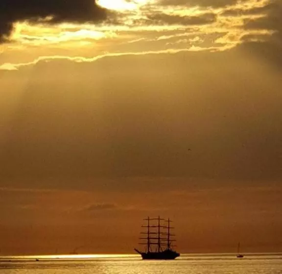 تختخواب و صبحانه La Girelle, Bord De Mer