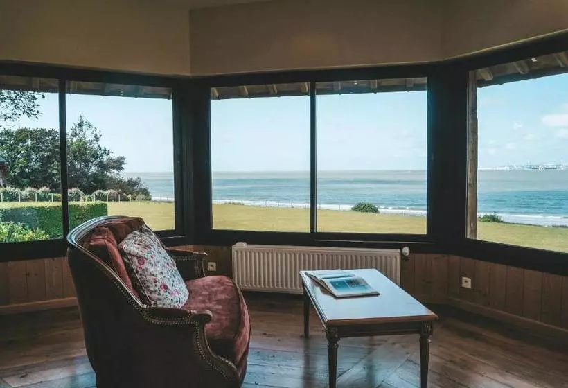تختخواب و صبحانه La Girelle, Bord De Mer
