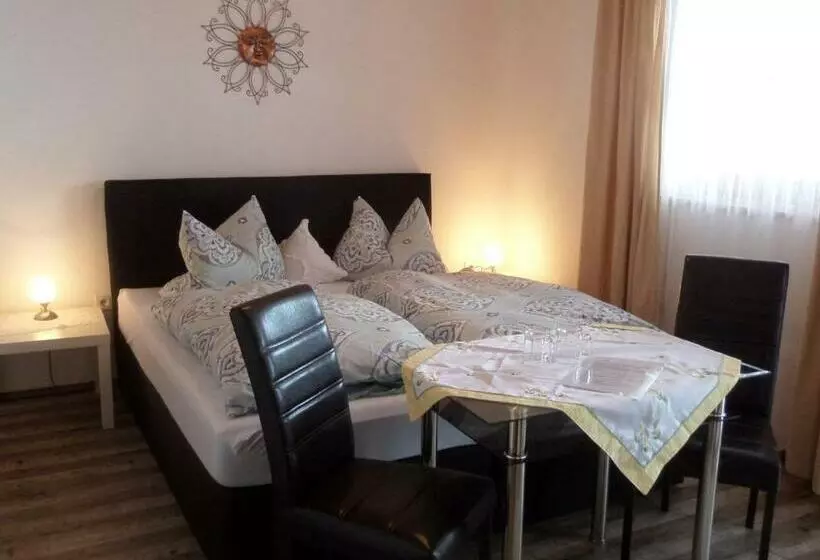 Aamiaismajoitus (B&B) Lehnhäusl Aschauer