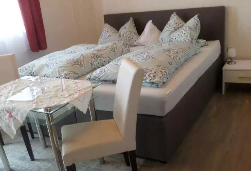 Aamiaismajoitus (B&B) Lehnhäusl Aschauer