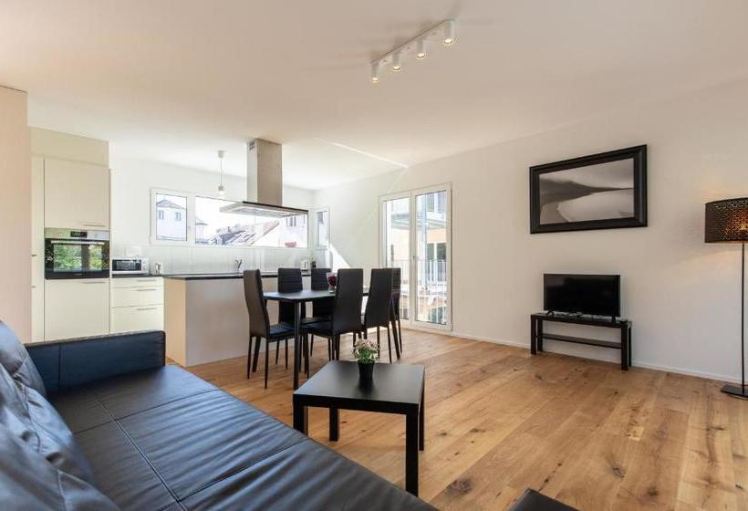 Good Night Apartments