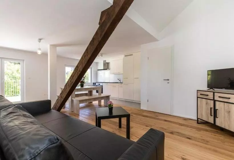 Good Night Apartments