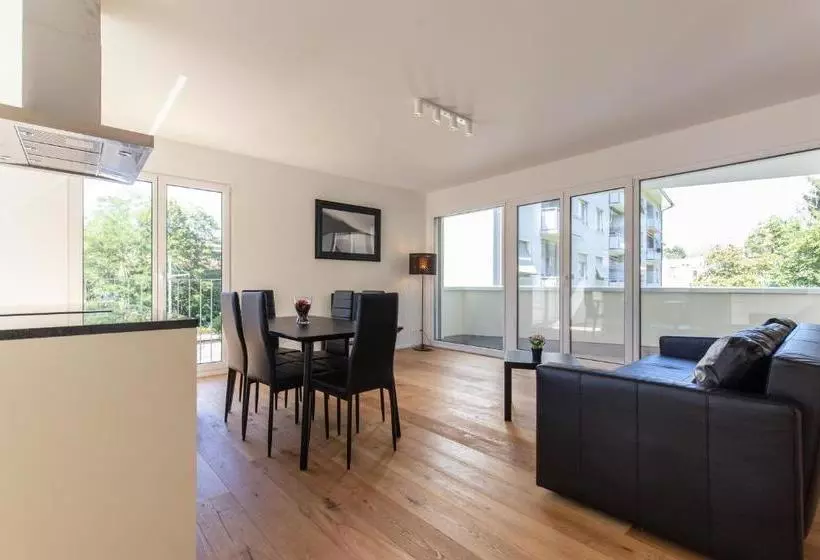 Good Night Apartments