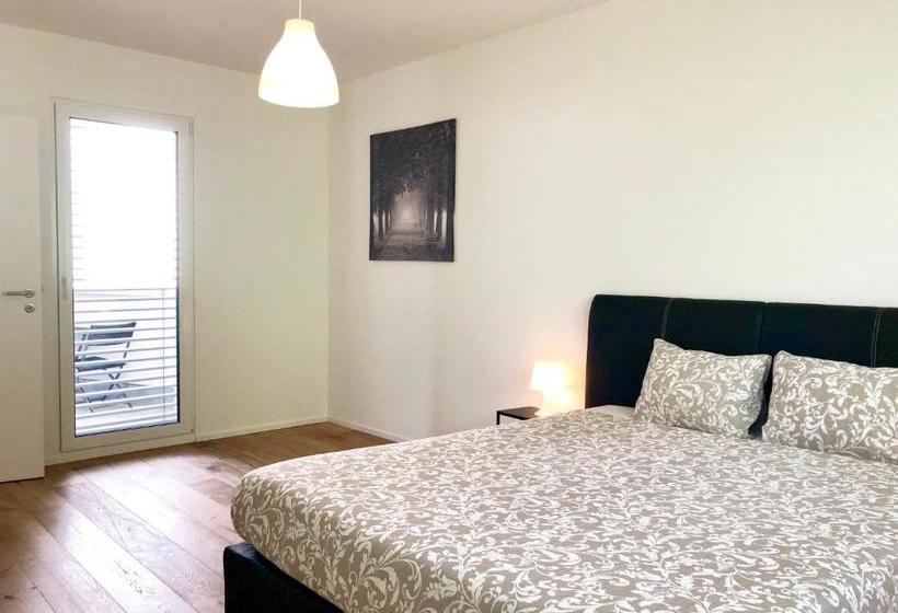 Good Night Apartments