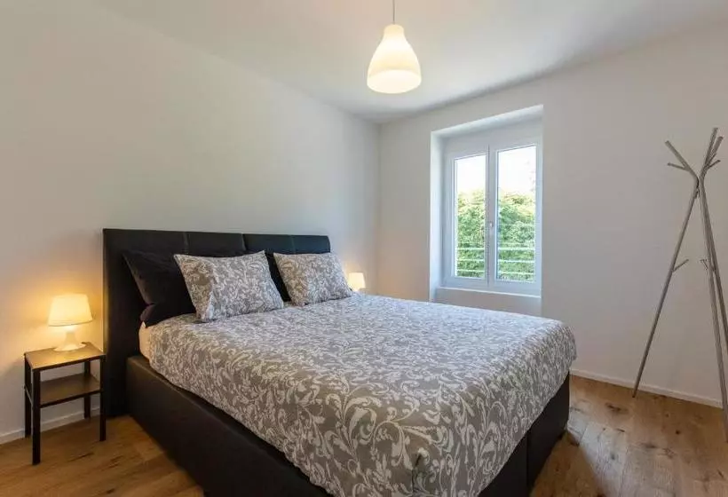 Good Night Apartments