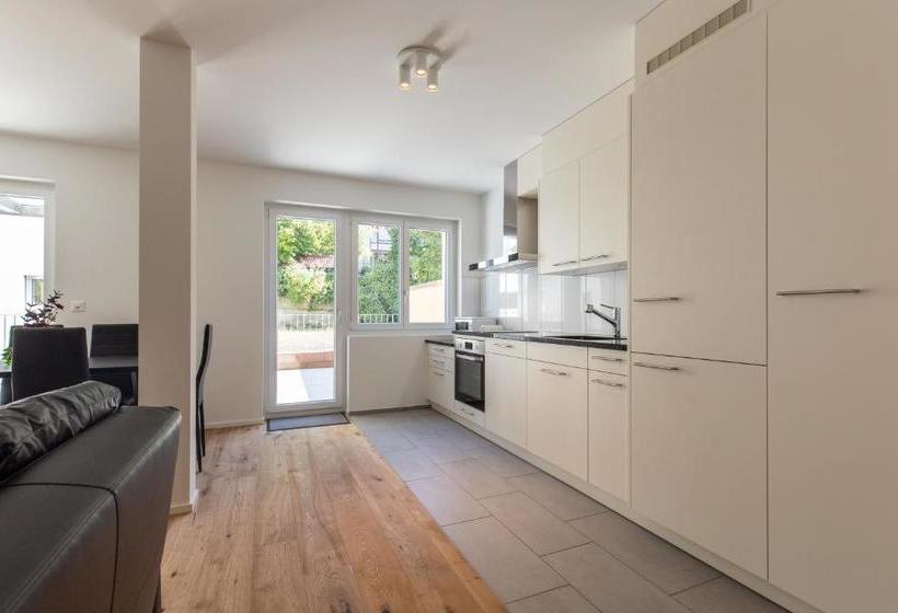 Good Night Apartments