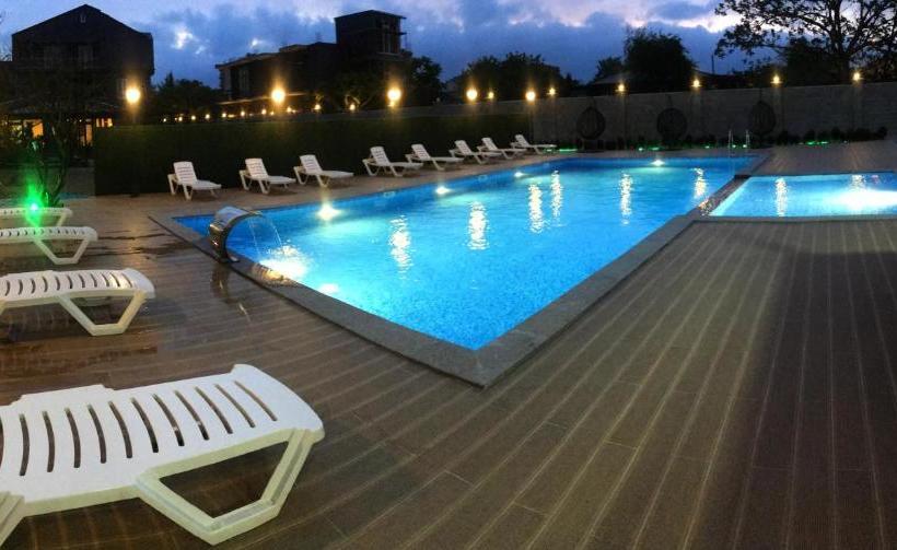 پانسیون Georgian Wine House