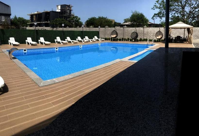 پانسیون Georgian Wine House