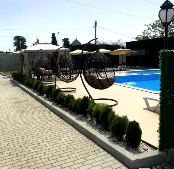 پانسیون Georgian Wine House