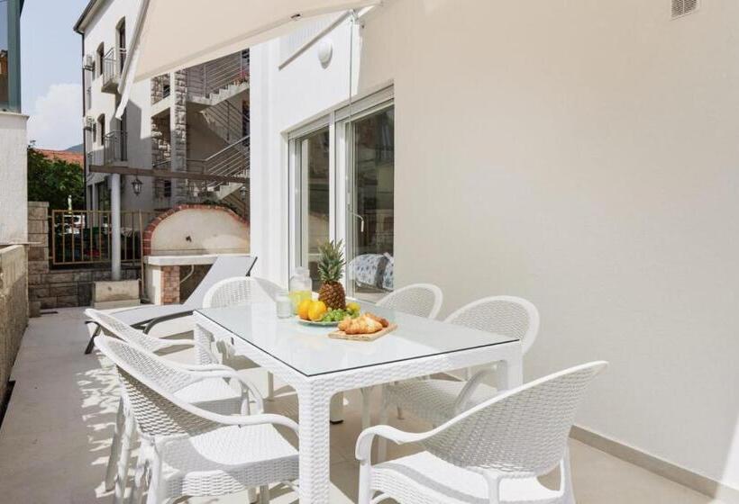 پانسیون Petrovic Apartmani