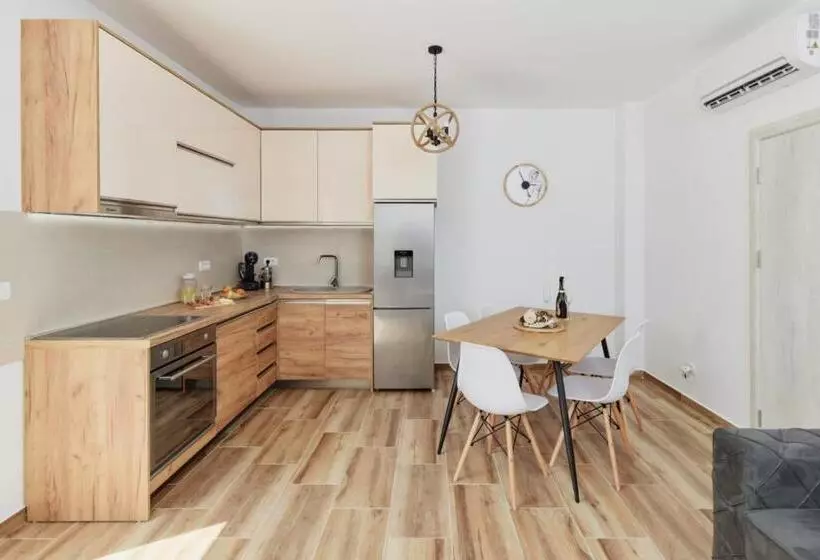 پانسیون Petrovic Apartmani