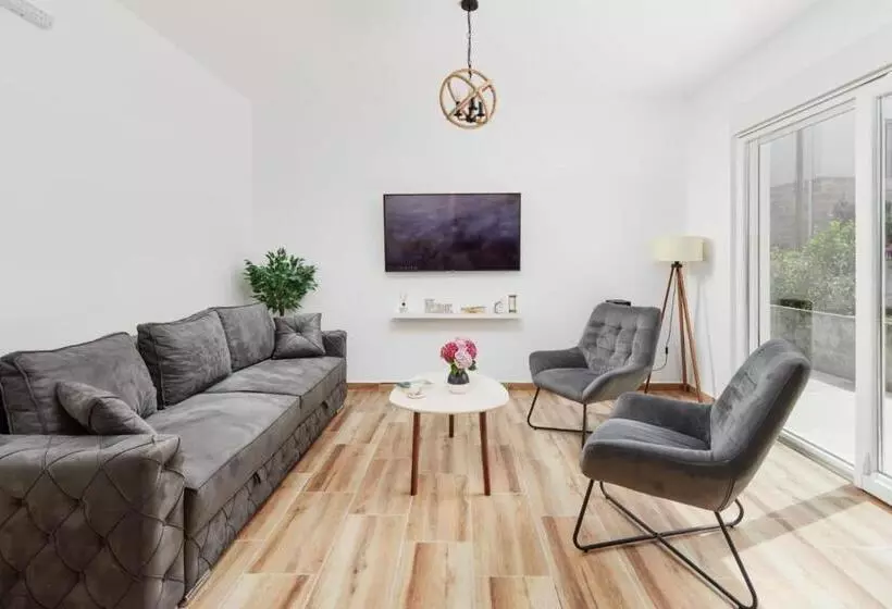 پانسیون Petrovic Apartmani