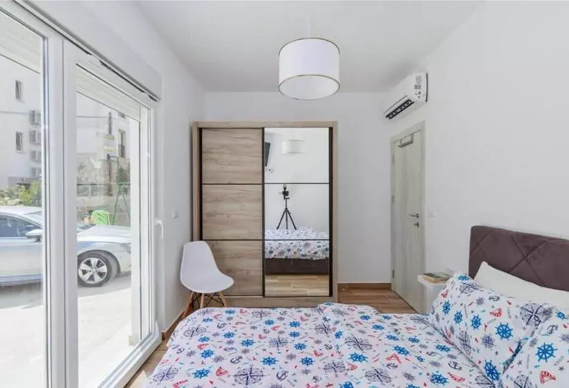 پانسیون Petrovic Apartmani