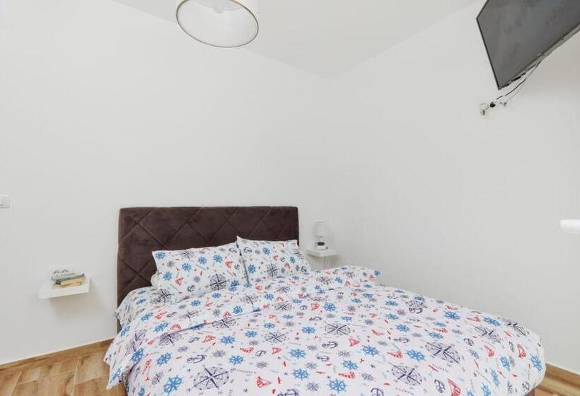 پانسیون Petrovic Apartmani