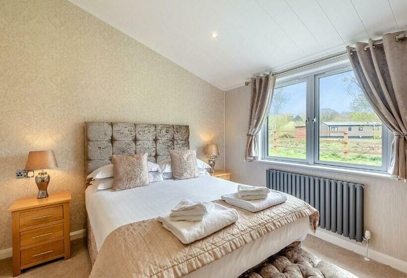 Курорт Woodhall Country Park Lodges