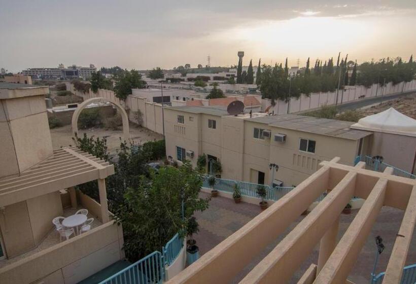 Seven Garden Alhada Suites