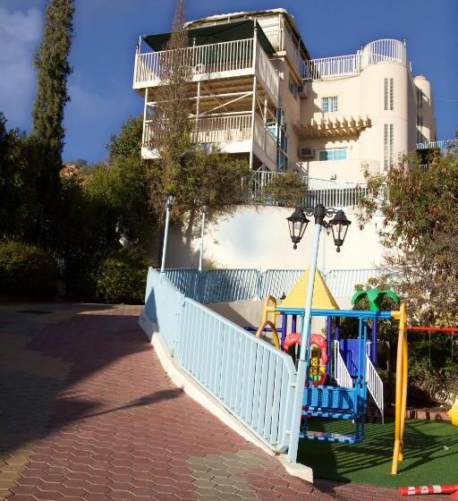 Seven Garden Alhada Suites