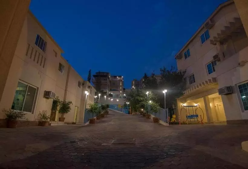 Seven Garden Alhada Suites