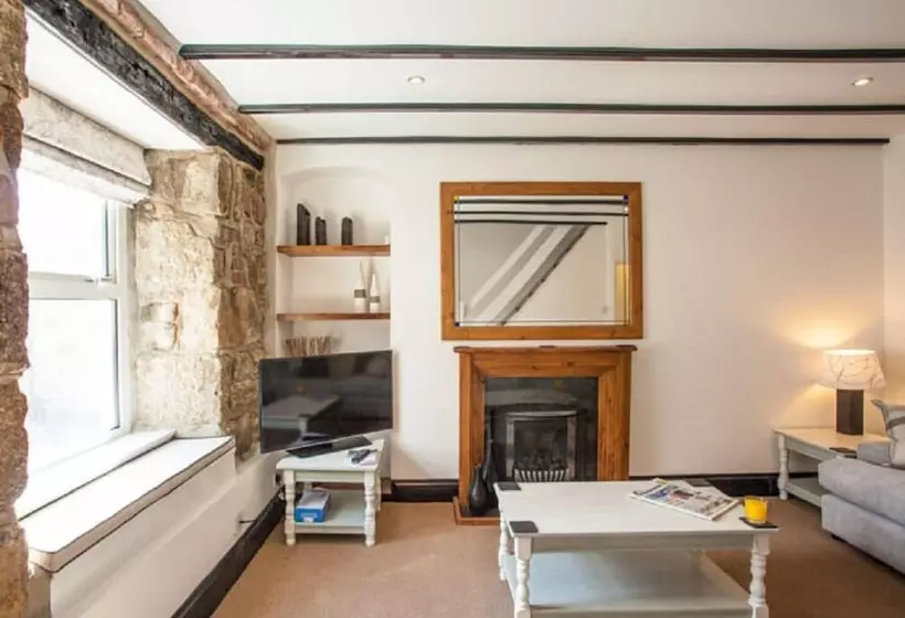 Harbour View Cottage