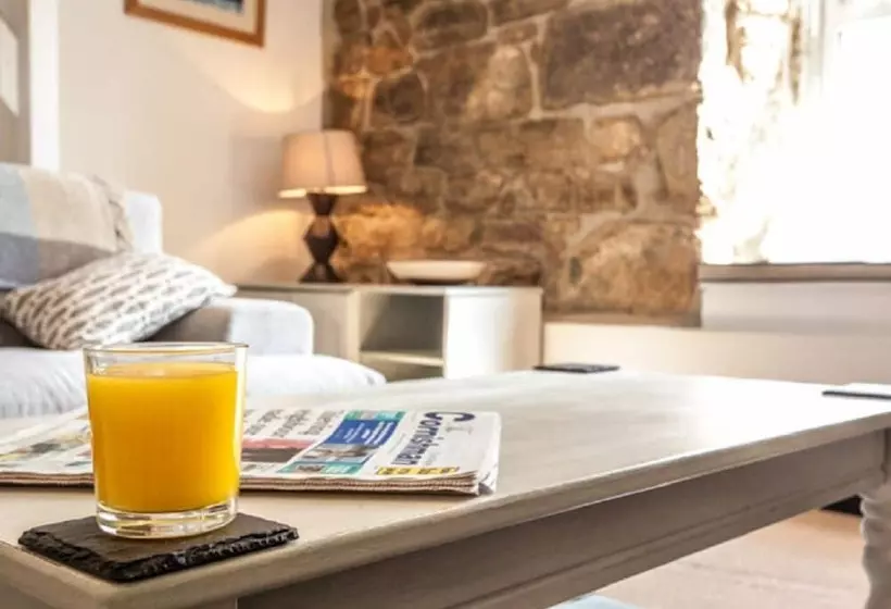 Harbour View Cottage