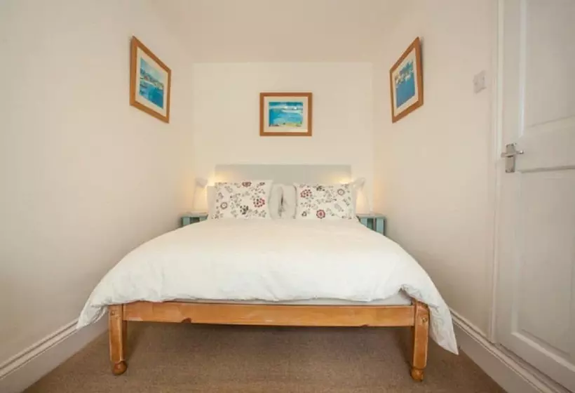 Harbour View Cottage