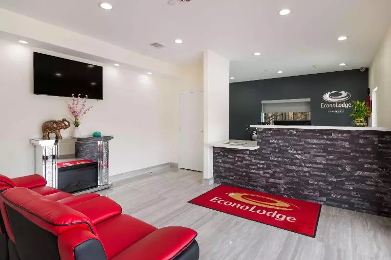 Hotelli Econo Lodge Inn & Suites Humble Fm1960  Iah Airport