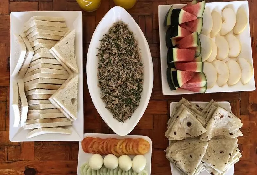 پانسیون Mariana Inn Maldives